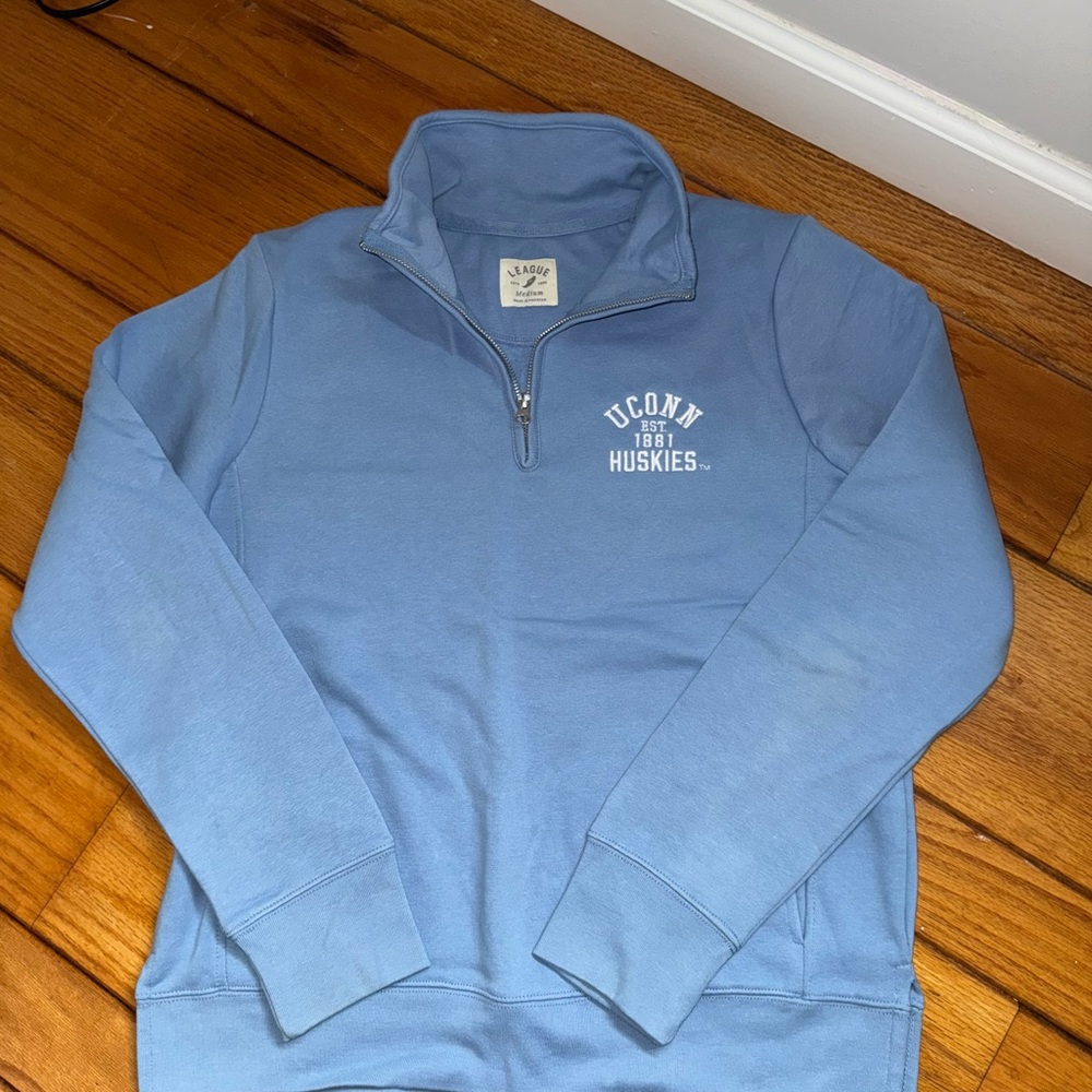 UConn Quarter Zip